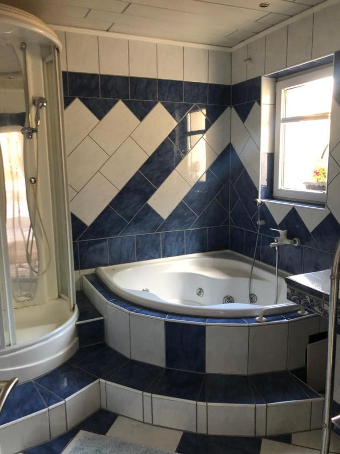 Ferienwohnung Eden Sachsenburg Buitenkant foto
